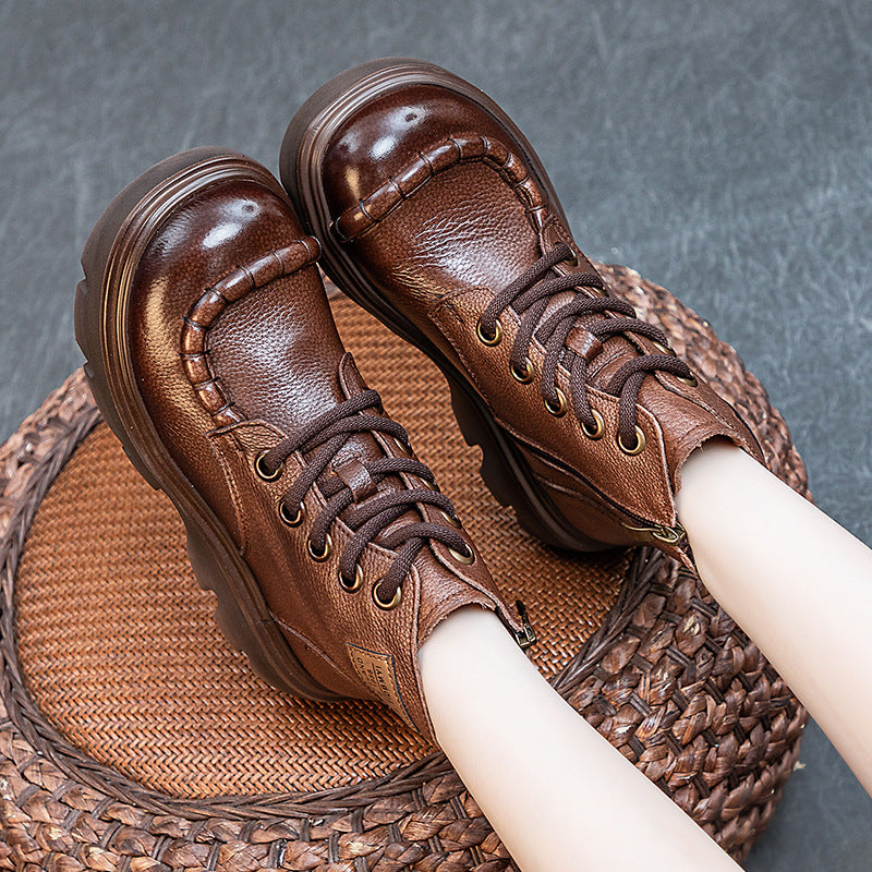 Beautifully Finished Boots in a Timeless Design