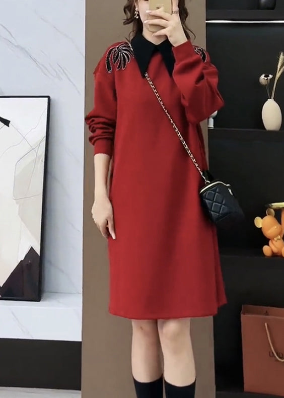 Beautifully Finished Dress in a Timeless Design