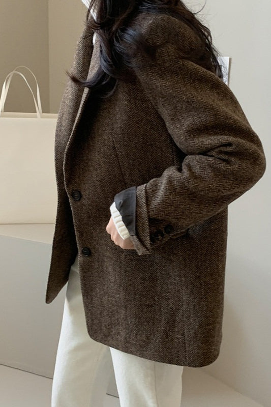 Gracefully Styled Garment for Any Occasion