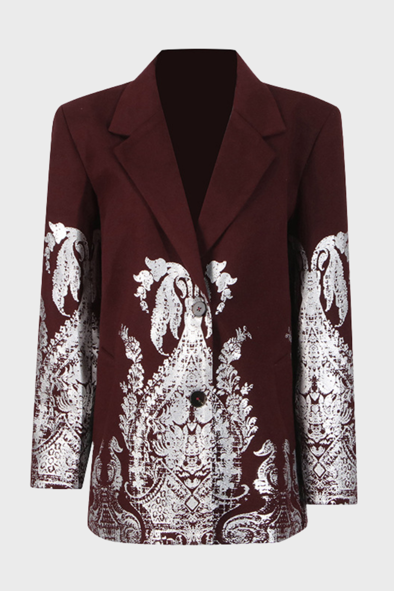 Effortlessly Elegant Garment with a Timeless Design