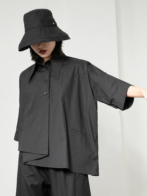 Beautifully Crafted Blouse in a Classic Style