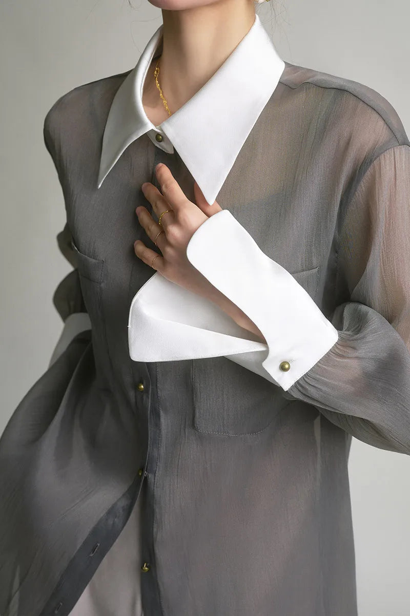 Sophisticated Blouse with a Clean Classic Look