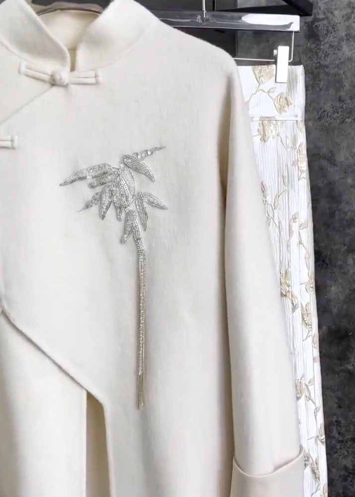 Classic Vintage Shirt with a Flattering Fit
