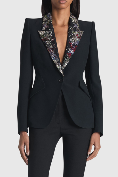 Well Tailored Garment with a Graceful Silhouette
