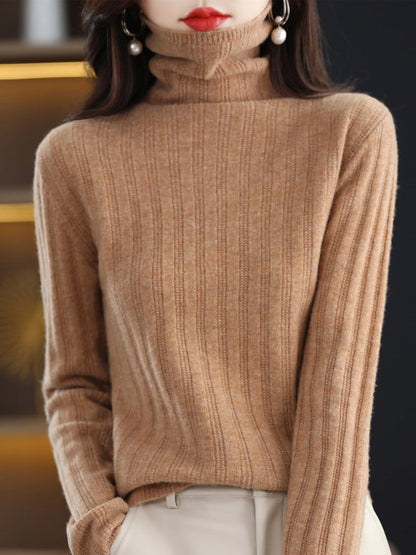 Classic Vintage Sweater with a Flattering Fit