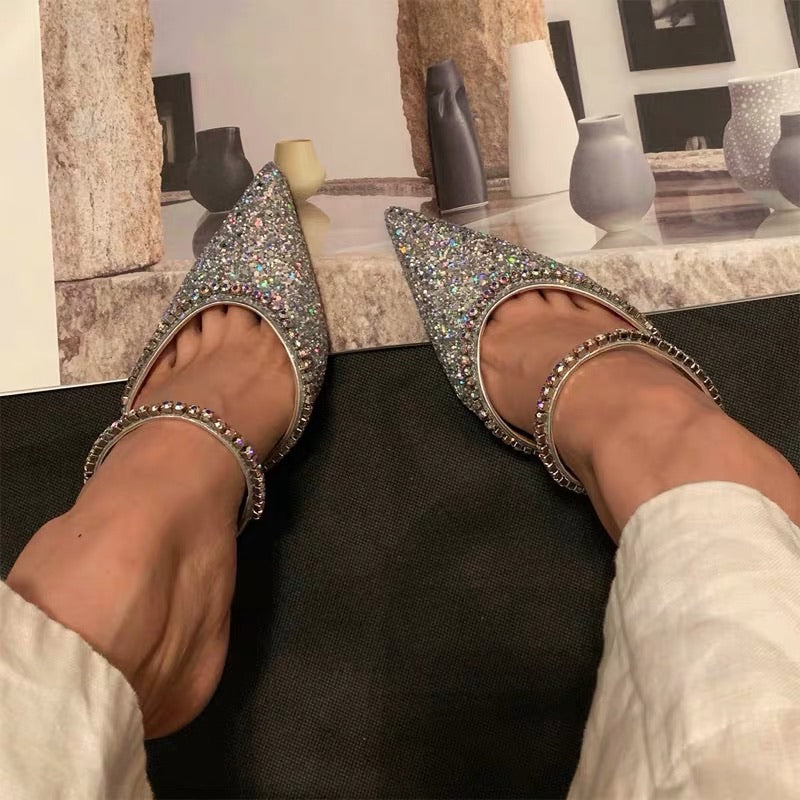 Classic Vintage Heels with a Flattering Fit