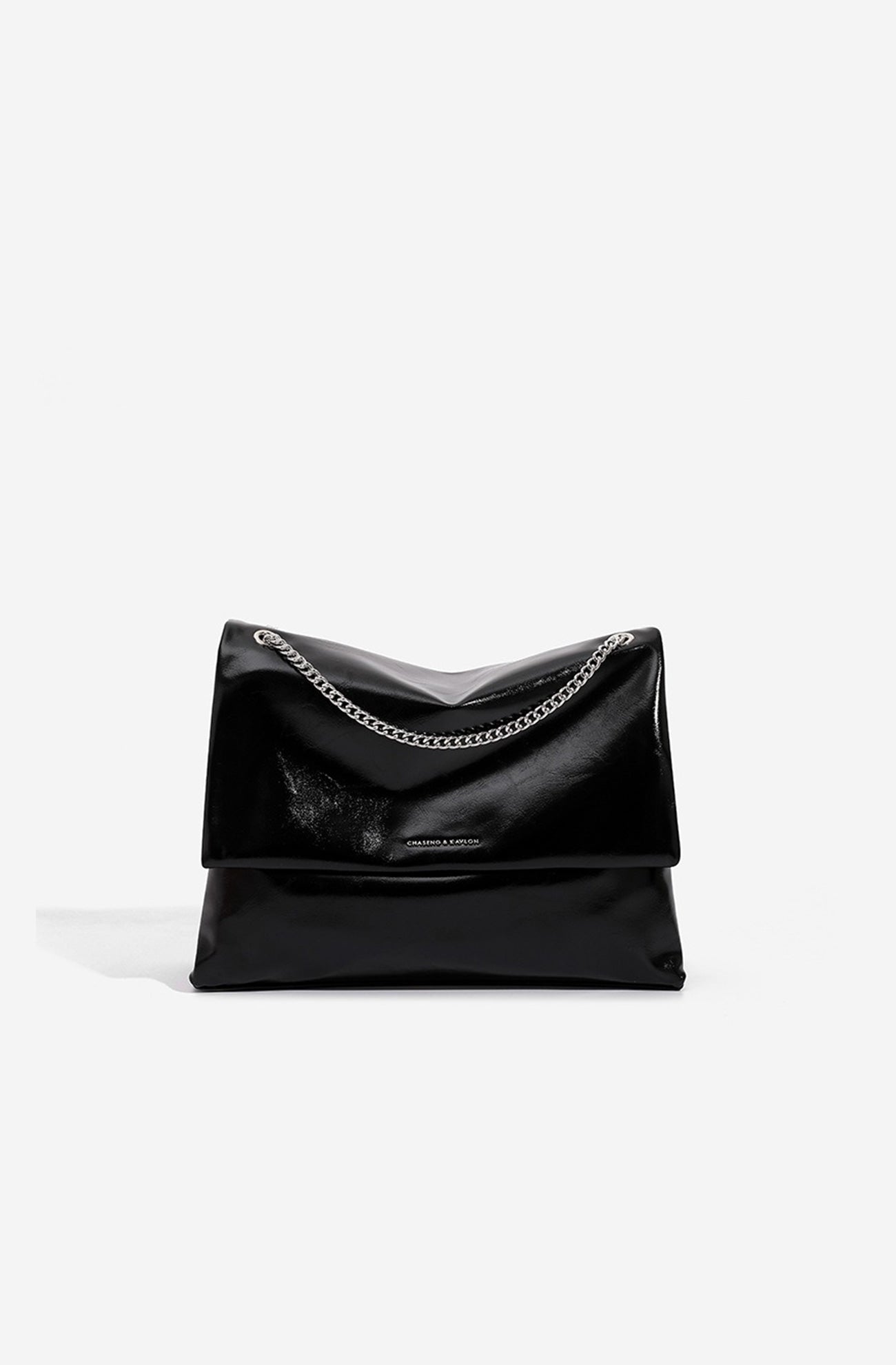 Gracefully Styled Bag for Any Occasion