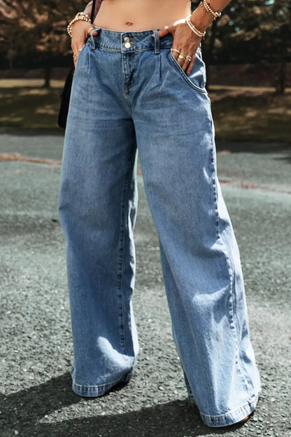 Beautifully Finished Garment in a Timeless Design
