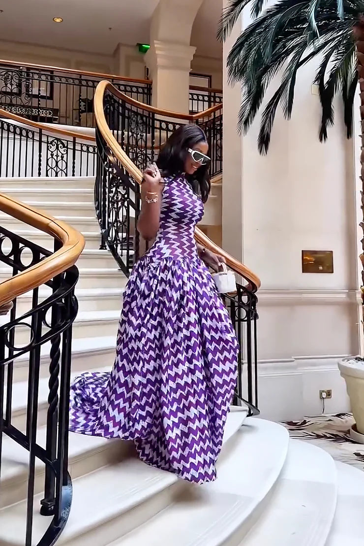 Well Tailored Dress with a Graceful Silhouette