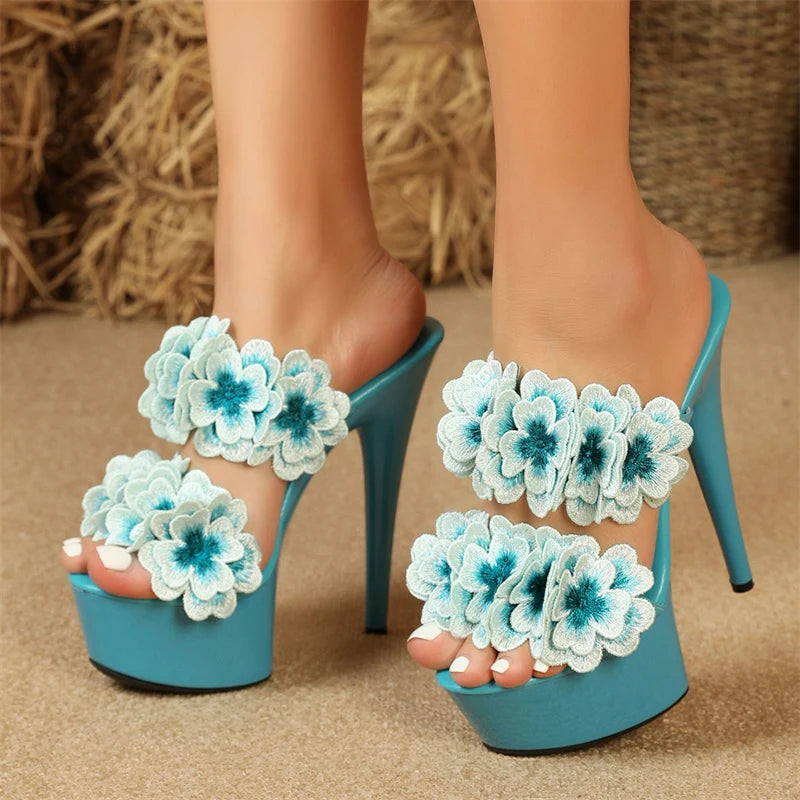 Well Tailored Sandals with a Graceful Silhouette