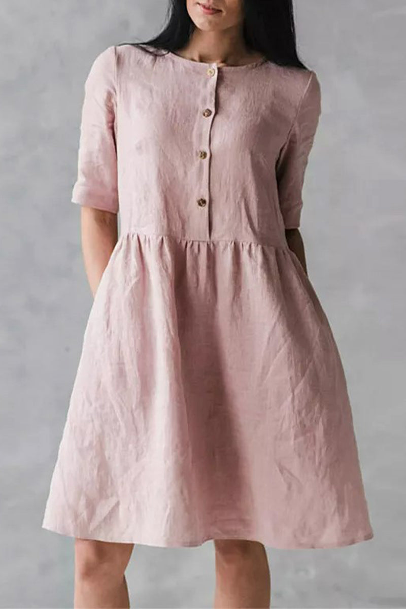 Well Tailored Dress with a Graceful Silhouette