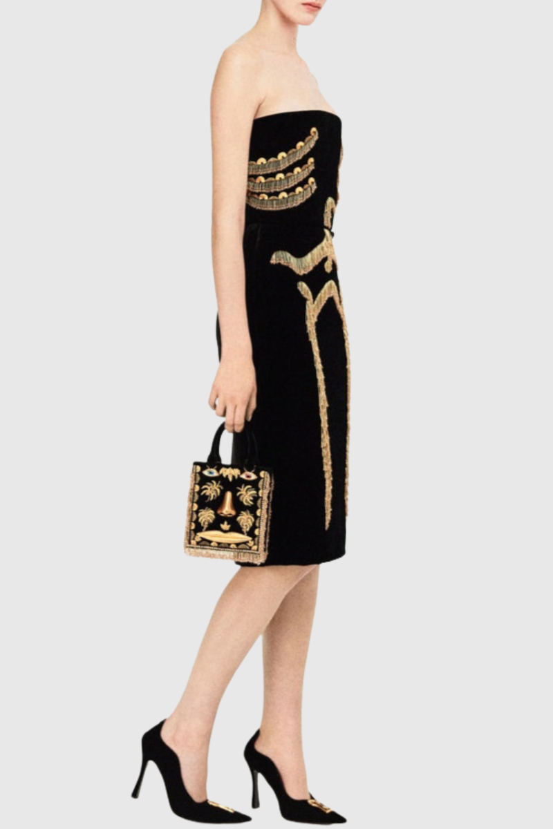 Beautifully Crafted Dress in a Classic Style