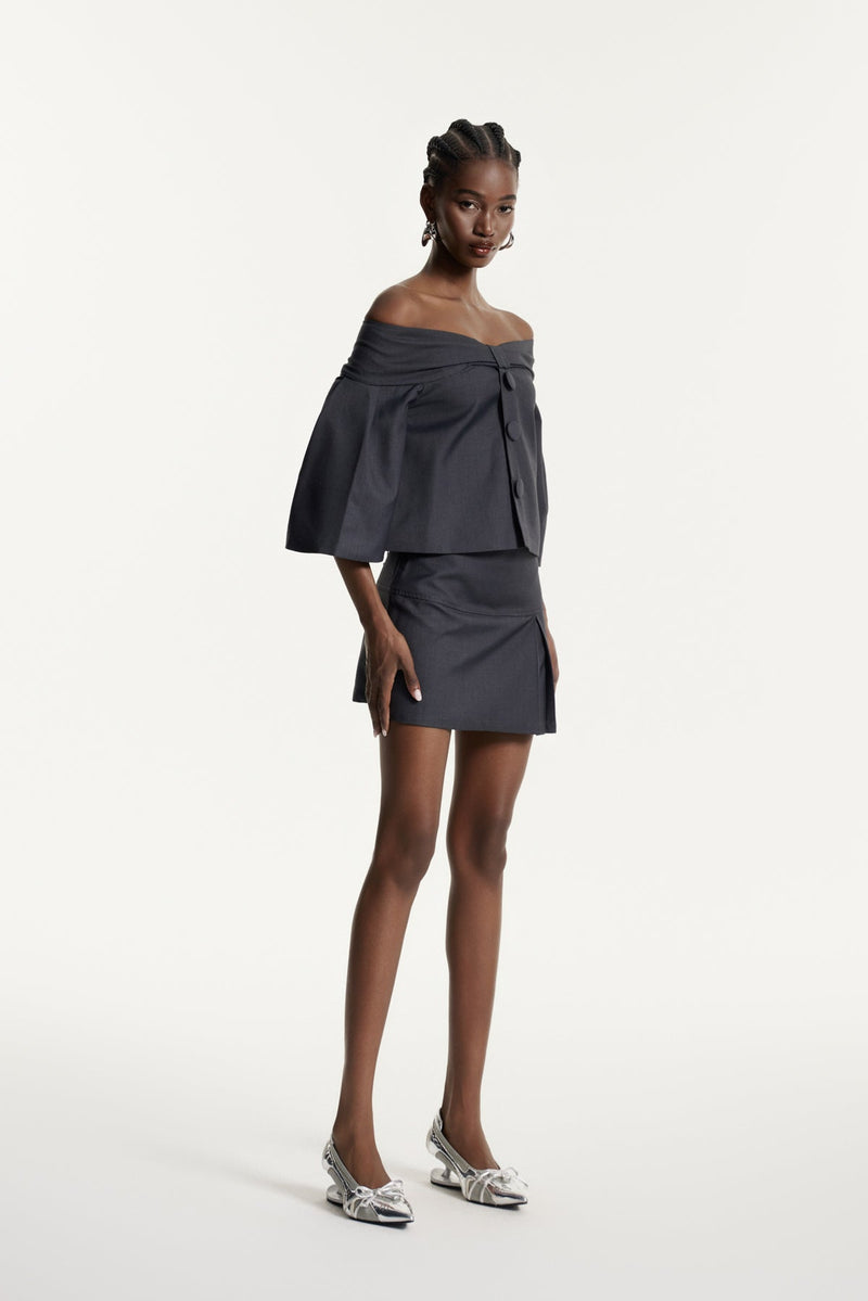 Beautifully Finished Garment in a Timeless Design