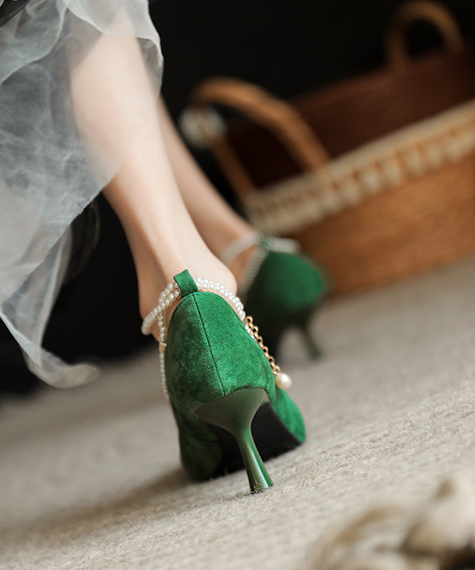 Classic Vintage Heels with a Flattering Fit