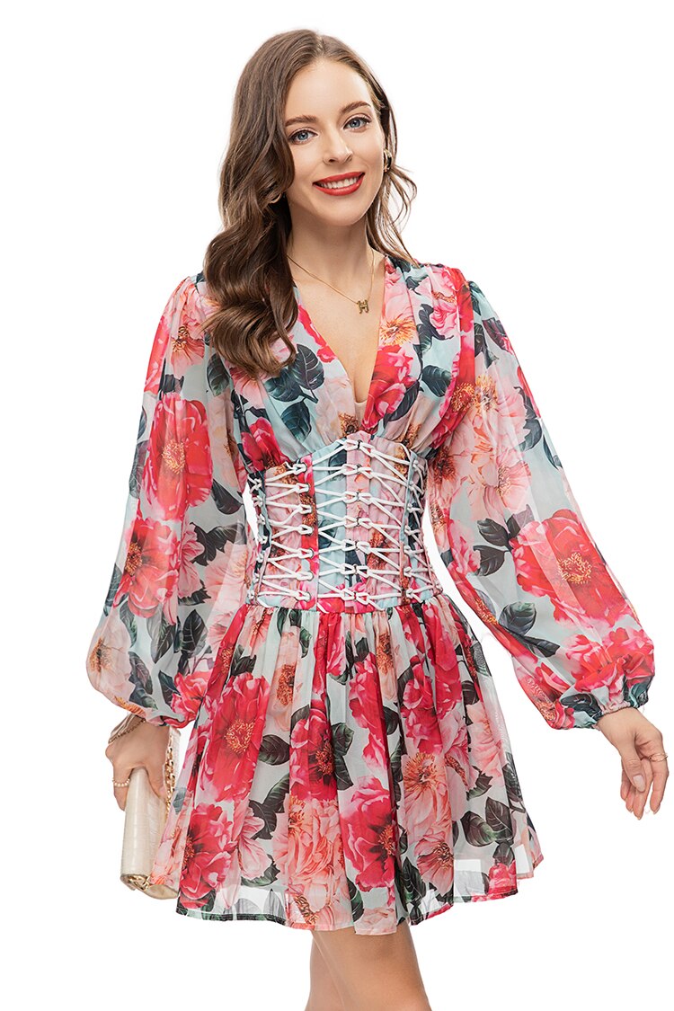 Classic Vintage Dress with a Flattering Fit