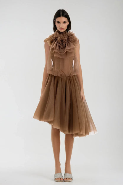 Beautifully Crafted Dress in a Classic Style