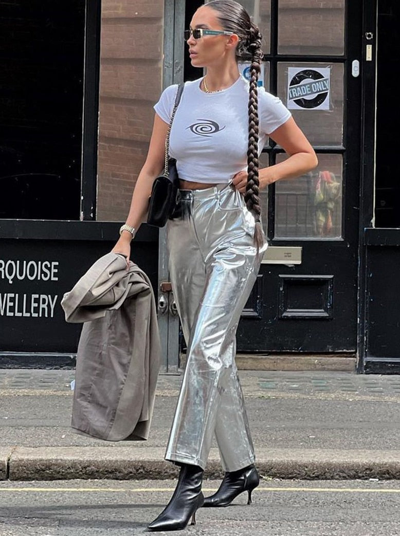 Classic Vintage Pants with a Flattering Fit