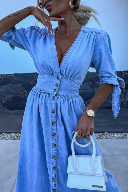 Classic Vintage & Enduringly Stylish Dress