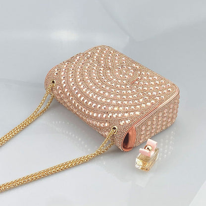 Effortlessly Elegant Bag with a Timeless Design