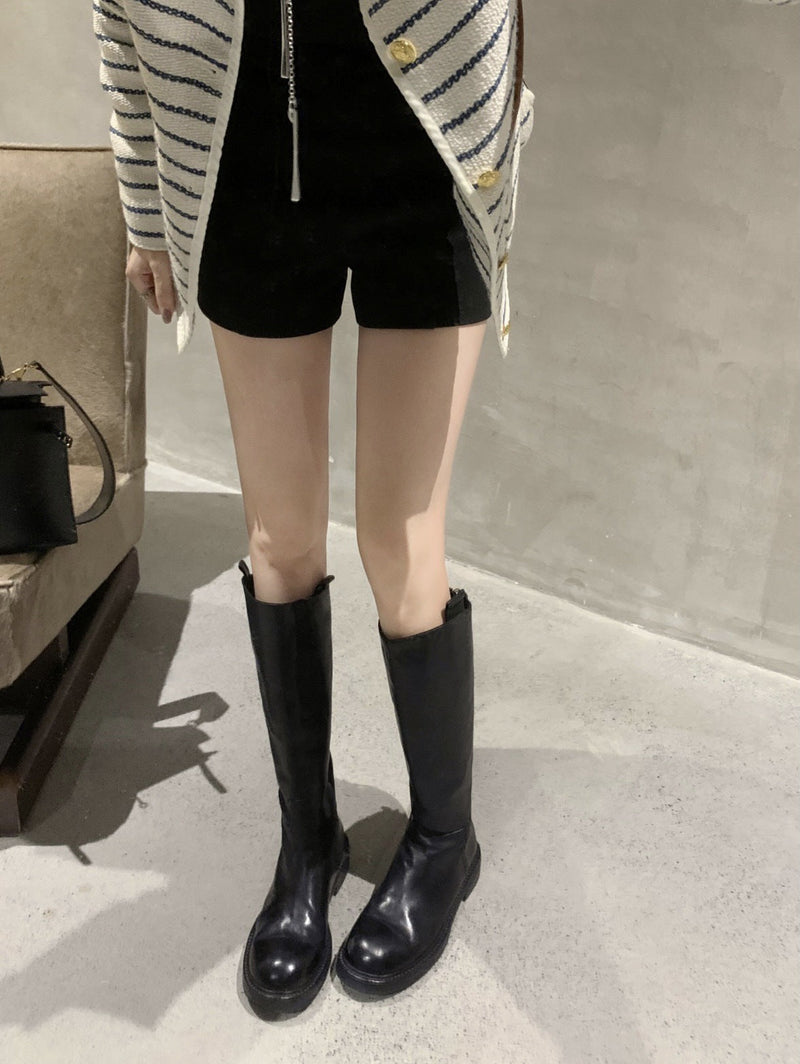 Elegantly Styled Boots for Everyday Wear