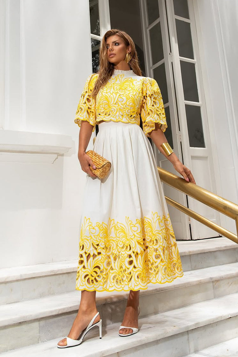 Effortlessly Elegant Garment with a Timeless Design