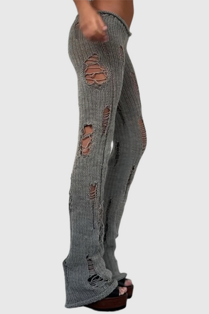 Well Tailored Pants with a Graceful Silhouette