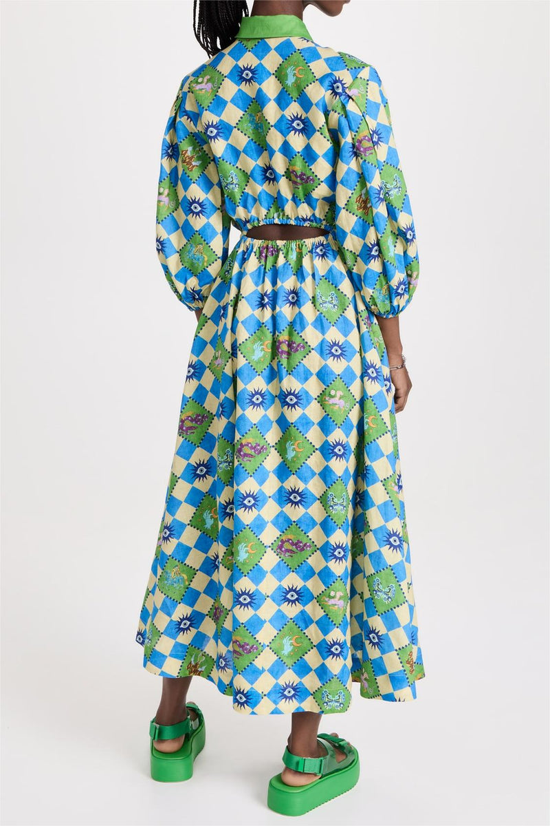 Gracefully Styled Dress for Any Occasion