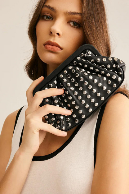 Beautifully Crafted Bag in a Classic Style