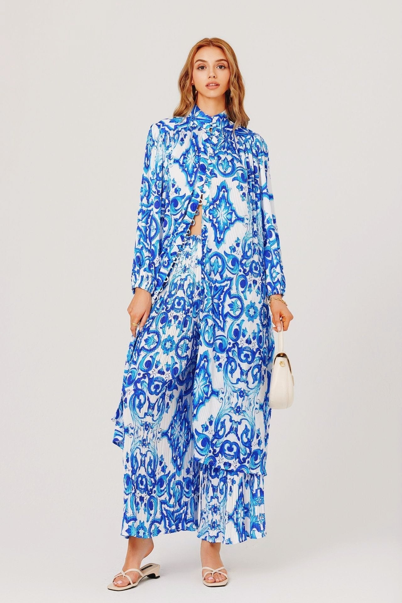 Beautifully Finished Garment in a Timeless Design
