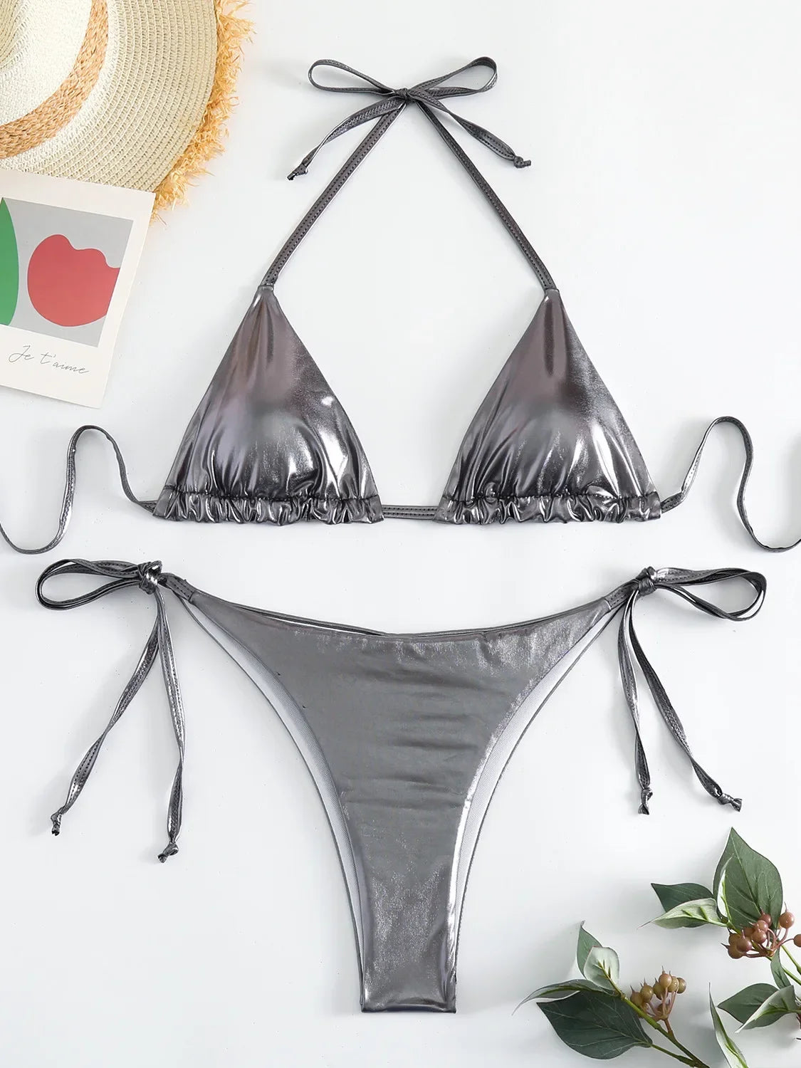 Effortlessly Elegant Bikini with a Timeless Design
