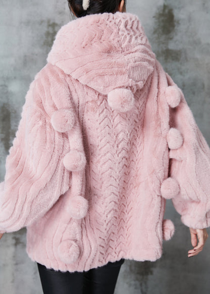 Elegantly Styled Coat for Everyday Wear