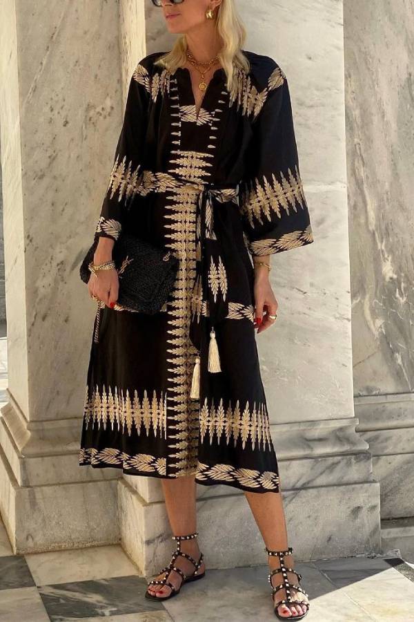 Sophisticated Dress with a Clean Classic Look