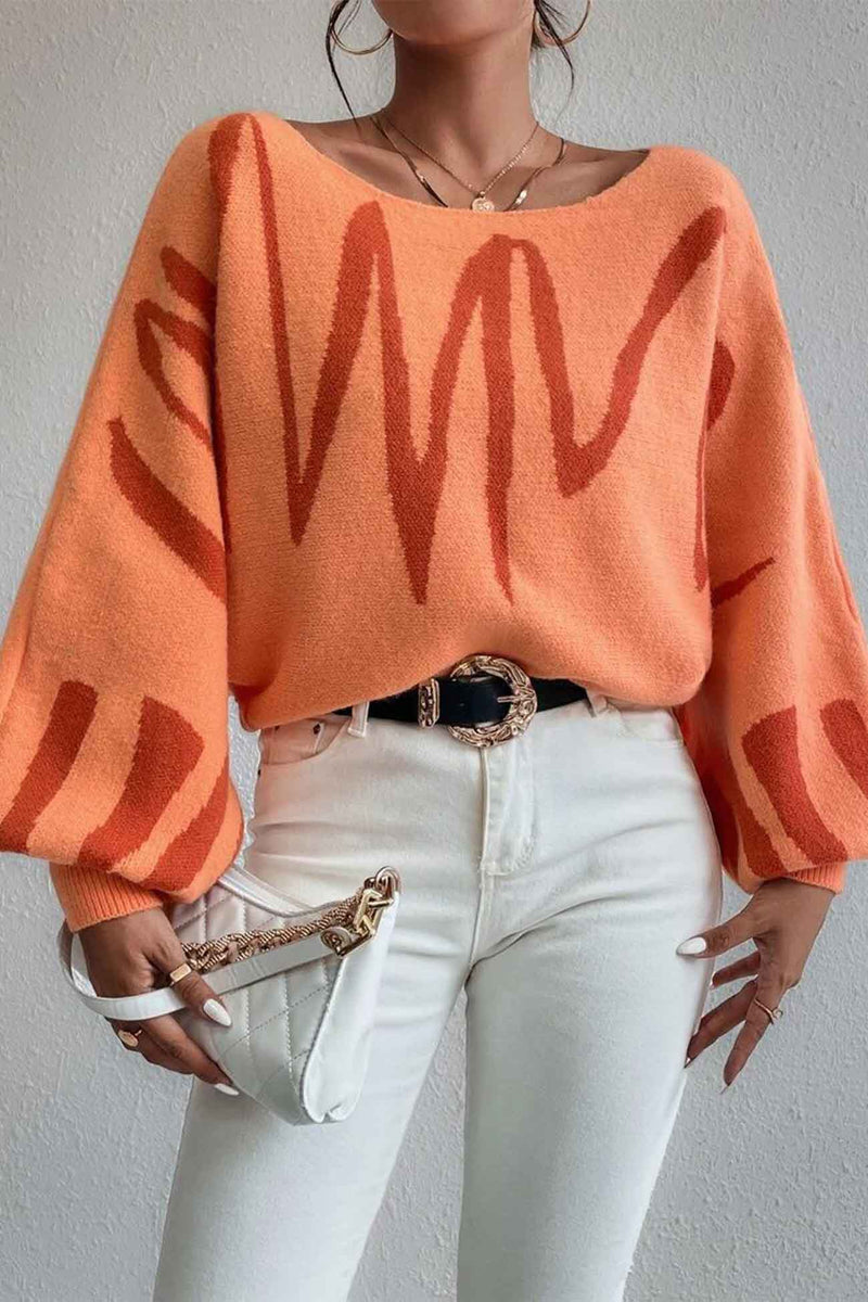 Well Tailored Sweater with a Graceful Silhouette