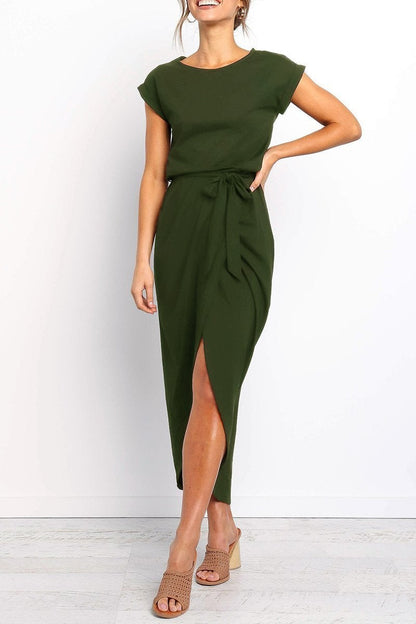 Sophisticated Dress with a Clean Classic Look
