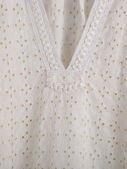 Gracefully Styled Garment for Any Occasion