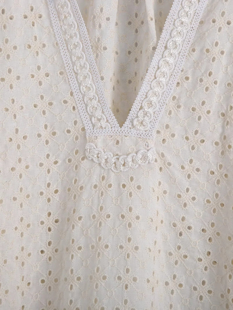 Gracefully Styled Garment for Any Occasion