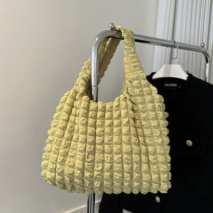 Sophisticated Bag with a Clean Classic Look