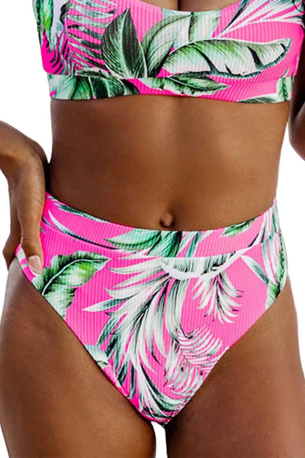 Beautifully Finished Bikini in a Timeless Design