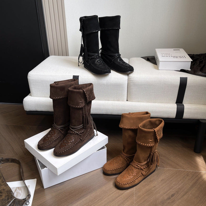 Polished Boots with an Effortless Classic Look