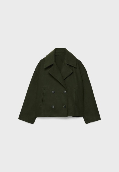 Beautifully Crafted Coat in a Classic Style