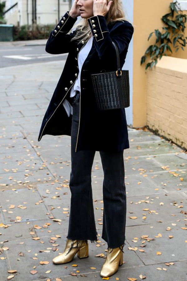 Elegantly Styled Coat for Everyday Wear