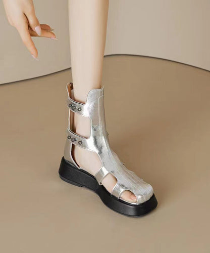 Polished Boots with an Effortless Classic Look