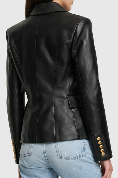 Effortlessly Elegant Garment with a Timeless Design