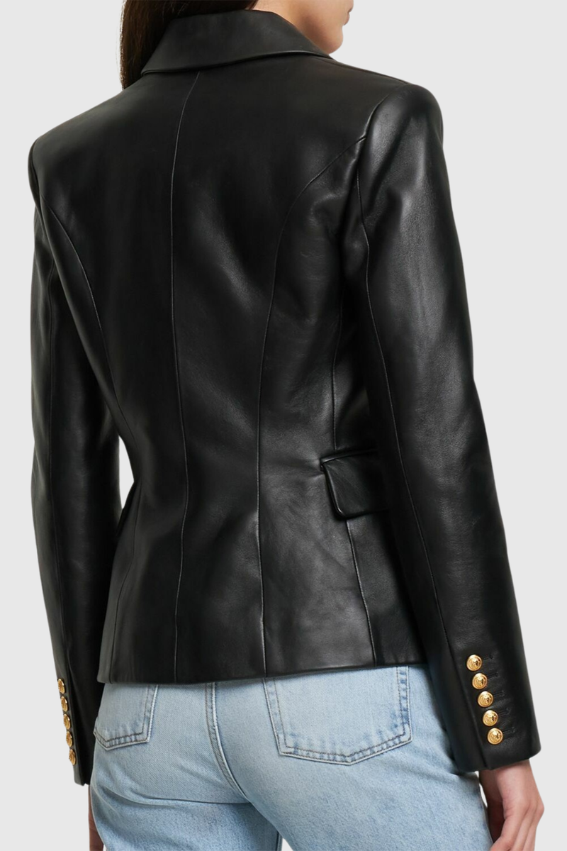 Effortlessly Elegant Garment with a Timeless Design