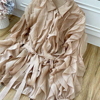 Beautifully Crafted Blouse in a Classic Style