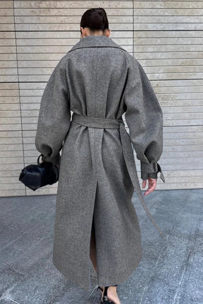 Beautifully Crafted Coat in a Classic Style