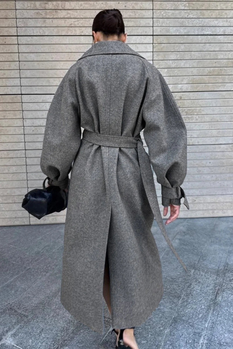 Beautifully Crafted Coat in a Classic Style