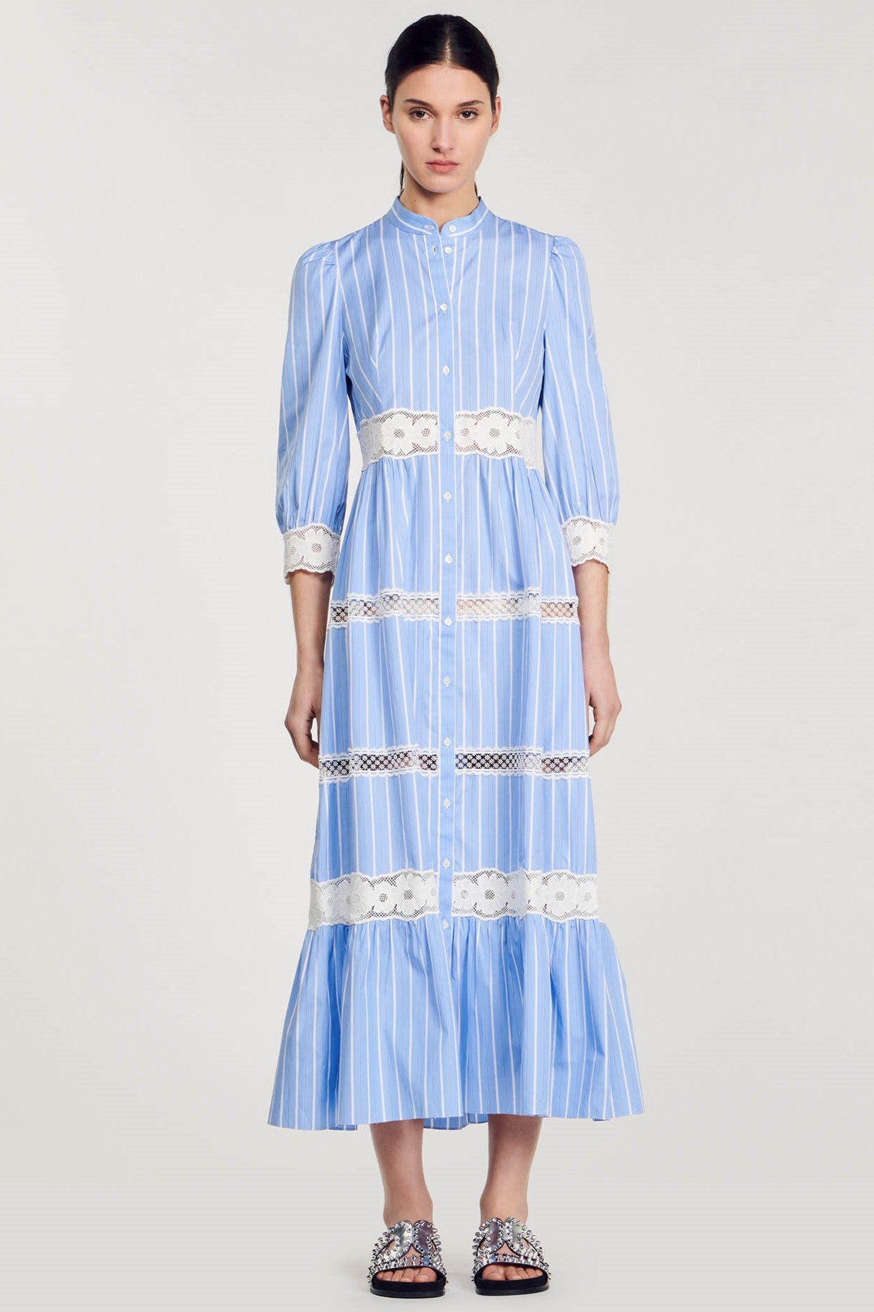 Beautifully Crafted Dress in a Classic Style