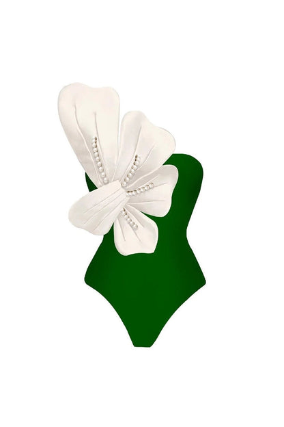 Well Tailored Swimsuit with a Graceful Silhouette