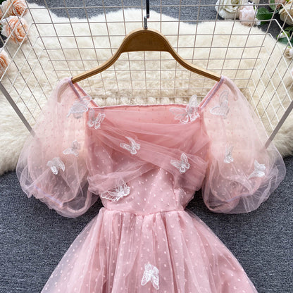 Classic Vintage Dress with a Flattering Fit